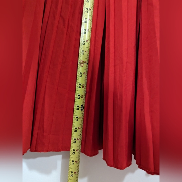Red Elastic Waist Maxi Skirt s:3x (actually 1X) - Picture 6 of 8